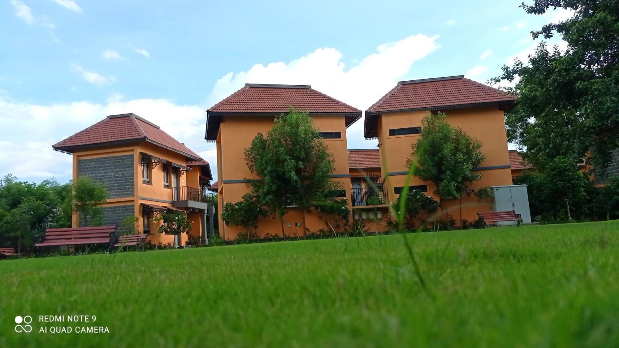 Hibis By Sparsa Vellore Bagian luar foto